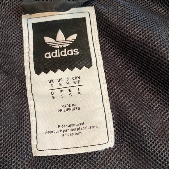 Adidas black windbreaker - Picture 8 of 9